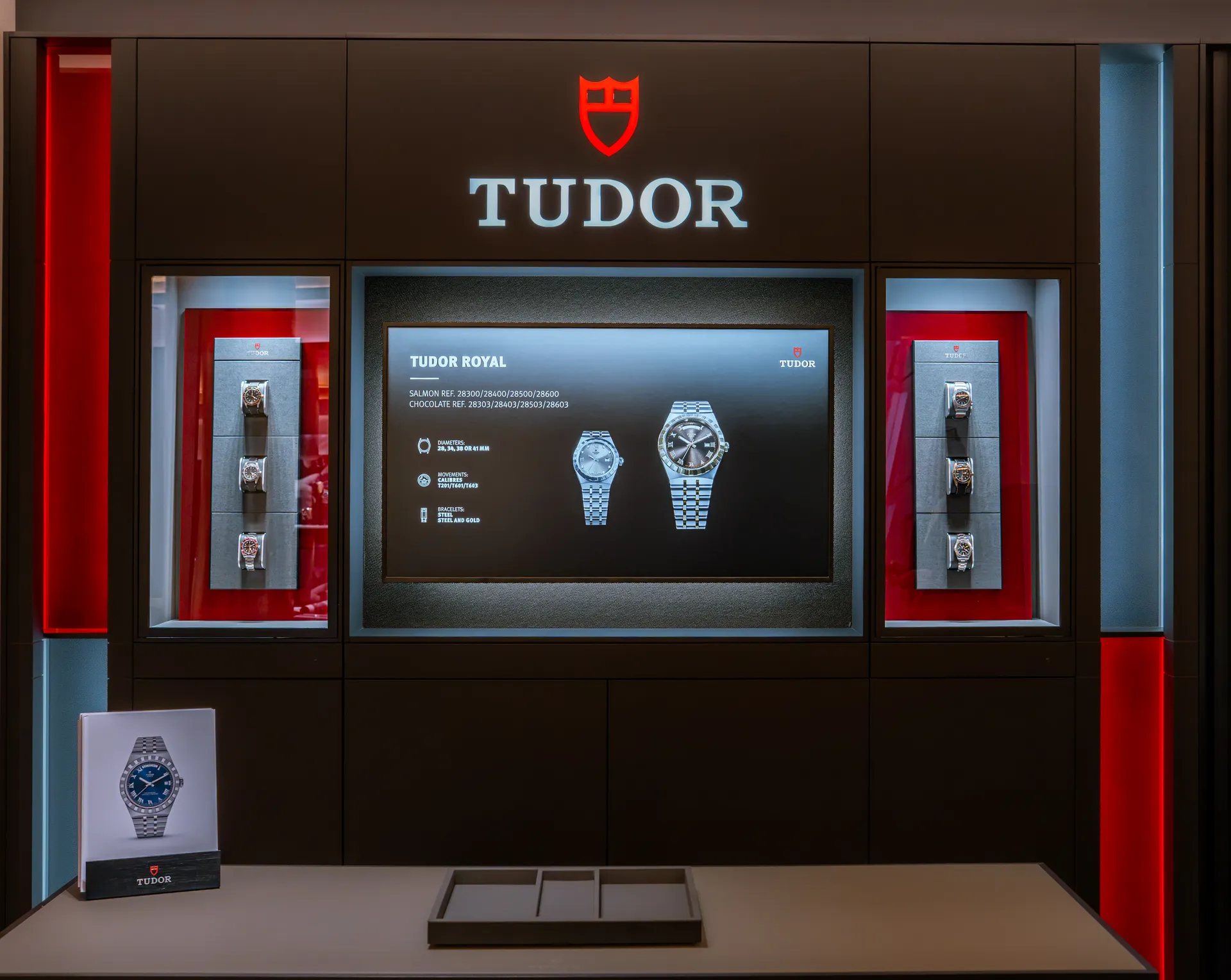 Spazio Tudor nella boutique De Pascalis Gioielli di Lecco
